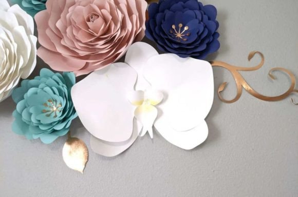 Giant Orchid Paper Flower: A 3D SVG Graphic for Bloggers and Publishers